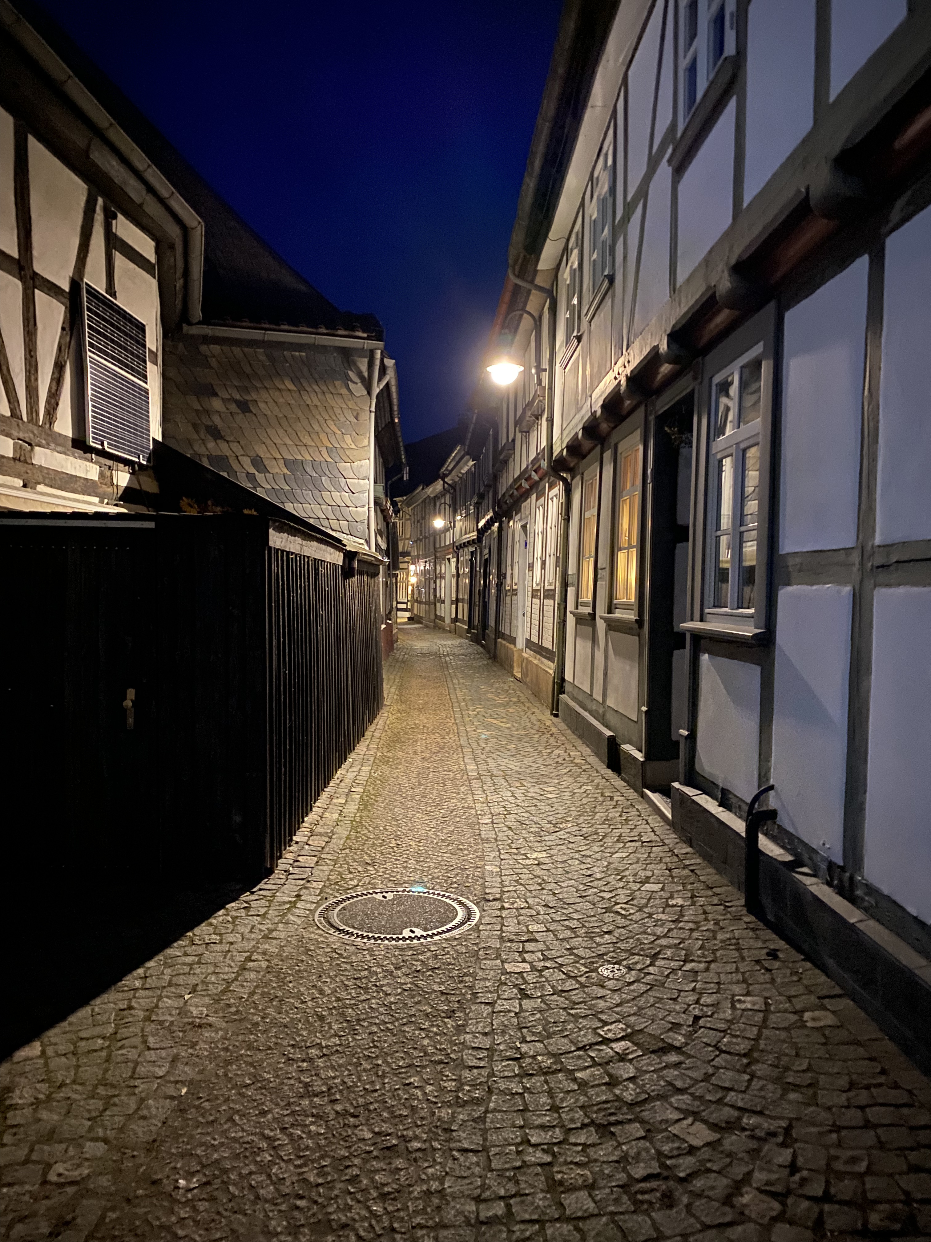Un tipico vialetto notturno di Goslar